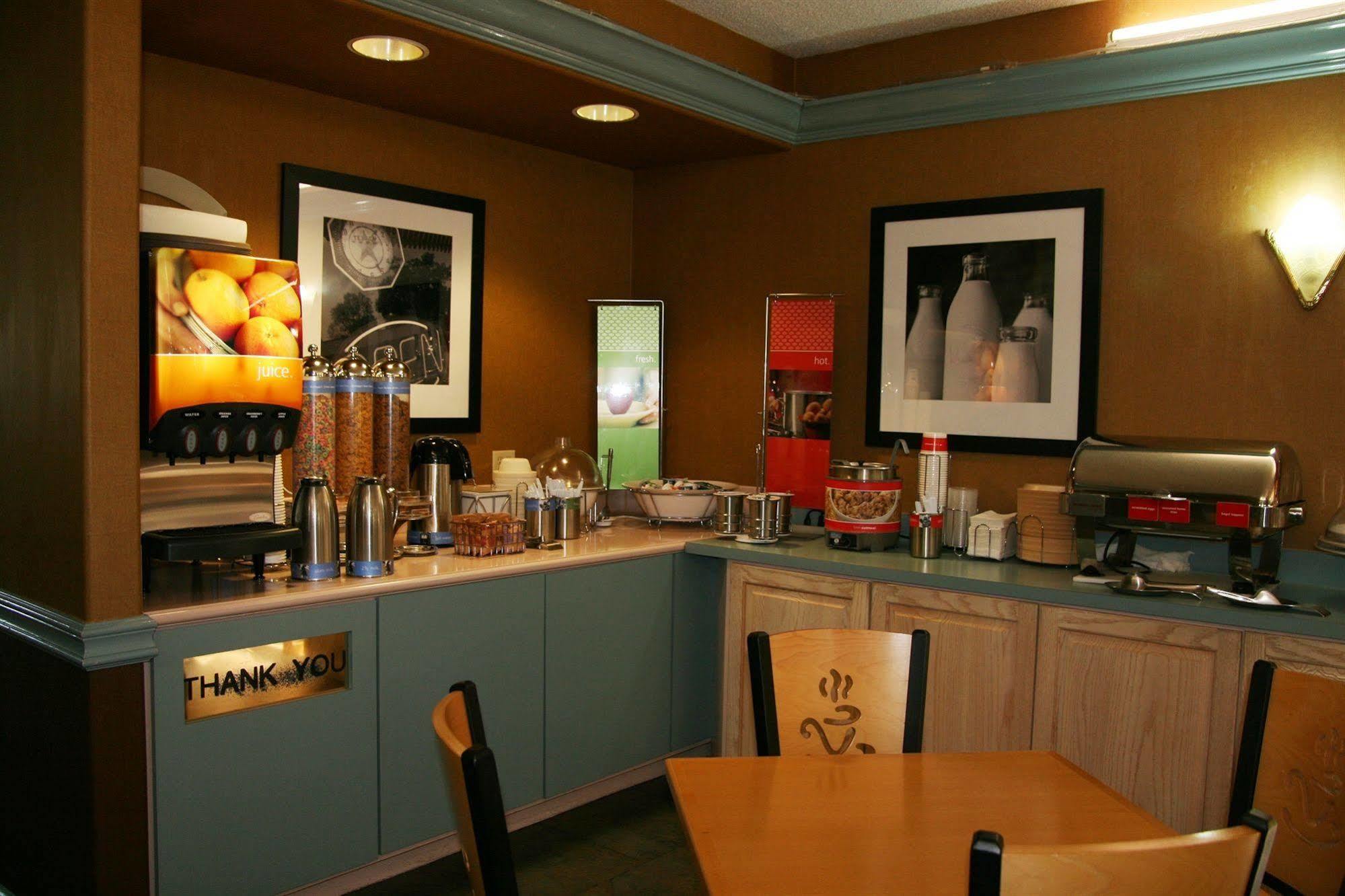 Baymont By Wyndham Fort Walton Beach Mary Esther Restaurang bild